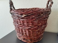 Korb - Handarbeit -