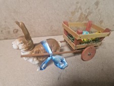 alter Pappmache Osterhase mit